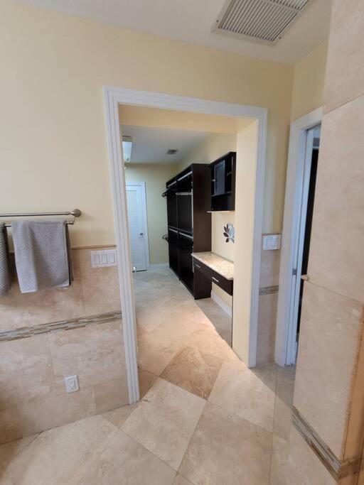 #1 Fort Lauderdale House - Heated Salt Water Pool - Private Oasis-Updated Gorgeous 3Br 3Ba - Las Olas ภายนอก รูปภาพ