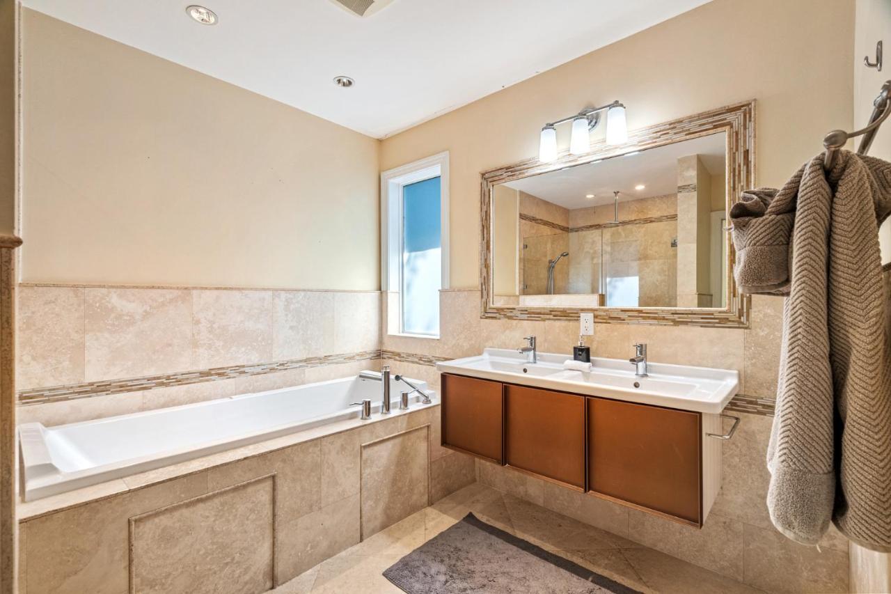#1 Fort Lauderdale House - Heated Salt Water Pool - Private Oasis-Updated Gorgeous 3Br 3Ba - Las Olas ภายนอก รูปภาพ