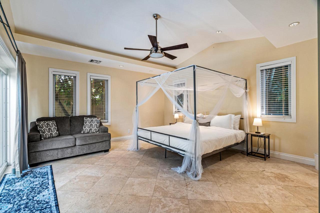 #1 Fort Lauderdale House - Heated Salt Water Pool - Private Oasis-Updated Gorgeous 3Br 3Ba - Las Olas ภายนอก รูปภาพ