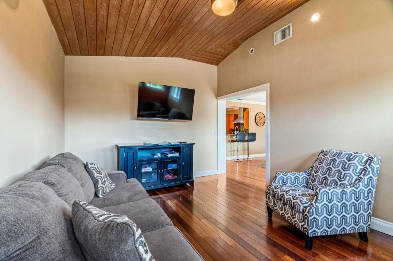 #1 Fort Lauderdale House - Heated Salt Water Pool - Private Oasis-Updated Gorgeous 3Br 3Ba - Las Olas ภายนอก รูปภาพ